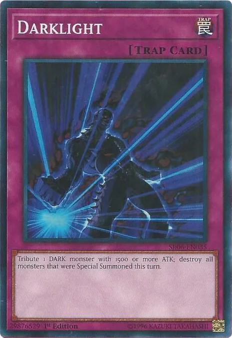 Darklight SR06-EN035 Yu-Gi-Oh card from Structure Deck: Lair of Darkness