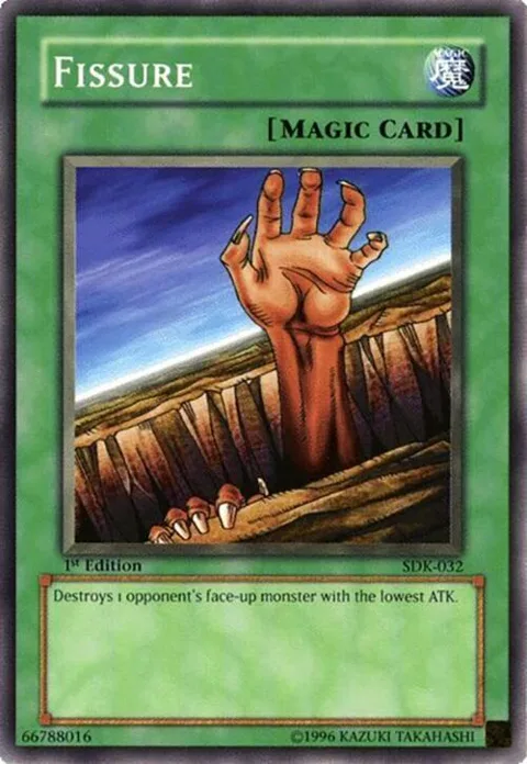 Fissure SDK-032 1st Edition Yu-Gi-Oh card from Starter Deck: Kaiba