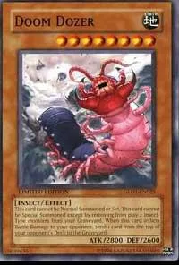 Doom Dozer GLD1-EN025 Yu-Gi-Oh card from Gold Series 2008