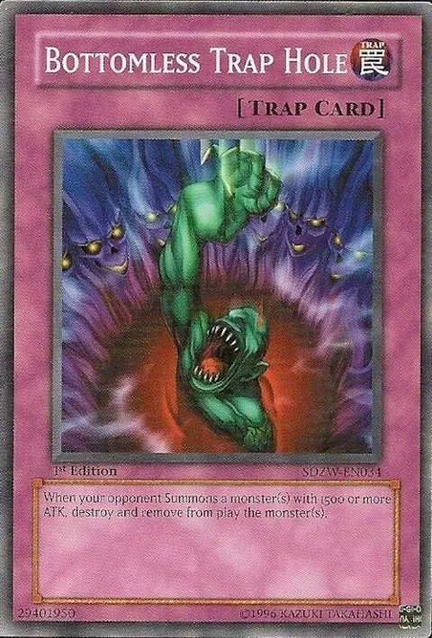 Bottomless Trap Hole SDZW-EN034 Yu-Gi-Oh card from Structure Deck: Zombie World