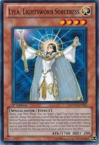 Lyla, Lightsworn Sorceress SDDC-EN021 1st Edition Yu-Gi-Oh card from Structure Deck: Dragons Collide